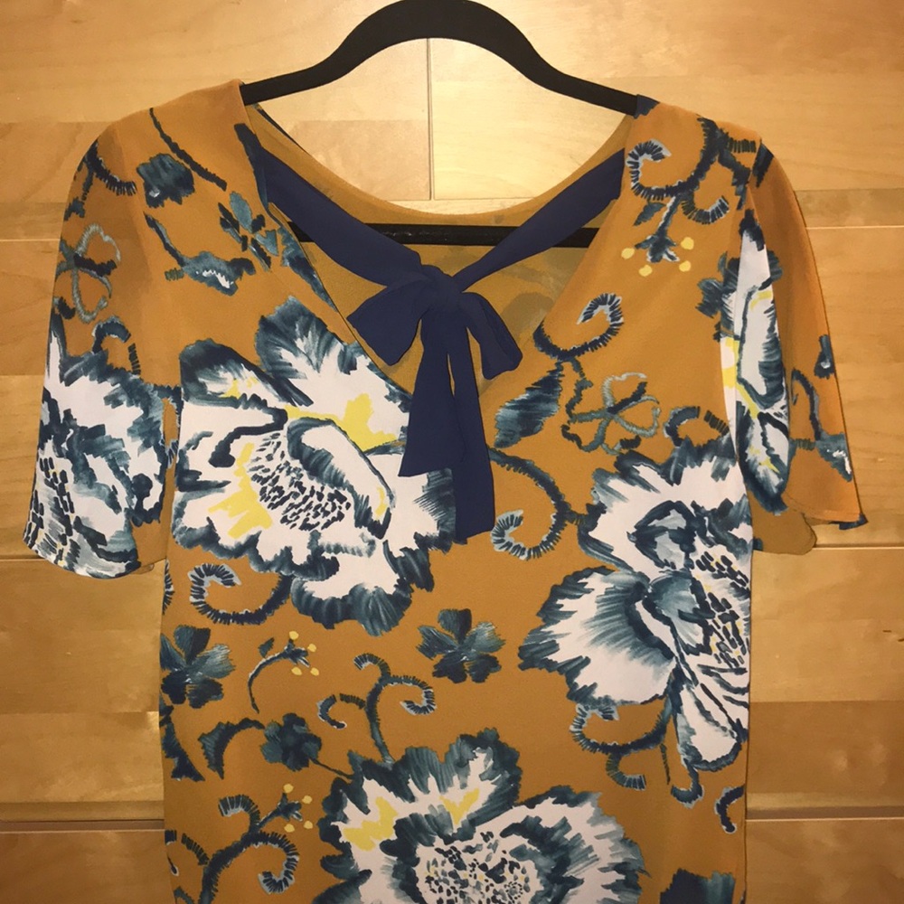 Yellow and navy blouse